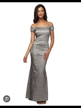 Alex Evenings Formal Dress With Train